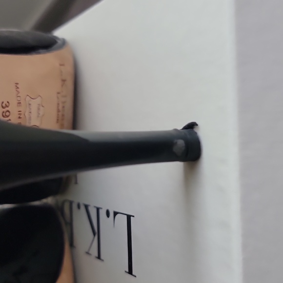 LK Bennett "Shilo" pumps in black patent leather, size 39-1/2 (US Size 9) - Picture 5 of 8